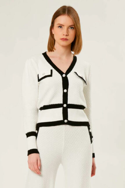 INFLUENCER CARDIGAN-MILK/BLACK