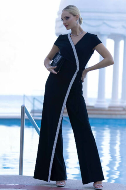 Tuta Frank Lyman con Scollo a V e Strass
