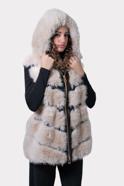 Pellicciotto YesLondon Smanicato con Cappuccio