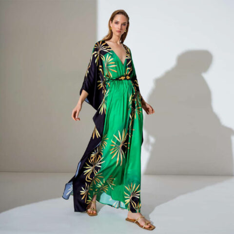 Allure Abito Lungo con Cintura di Perle in Vita